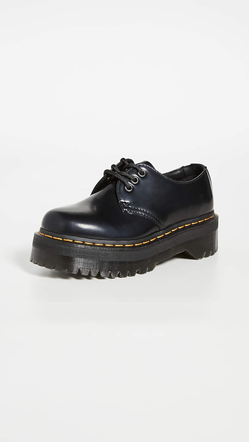 Dr. Martens Unisex-Adult 5-Eye Style 8053 Quad